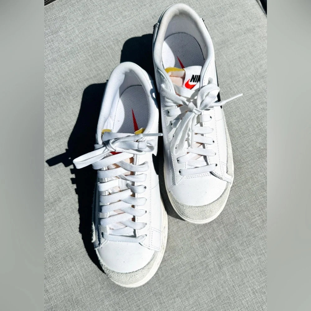 Nike Blazer Platform Sneaker - Picture 4 of 7